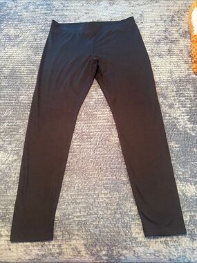 Women’s A New Day black leggings.